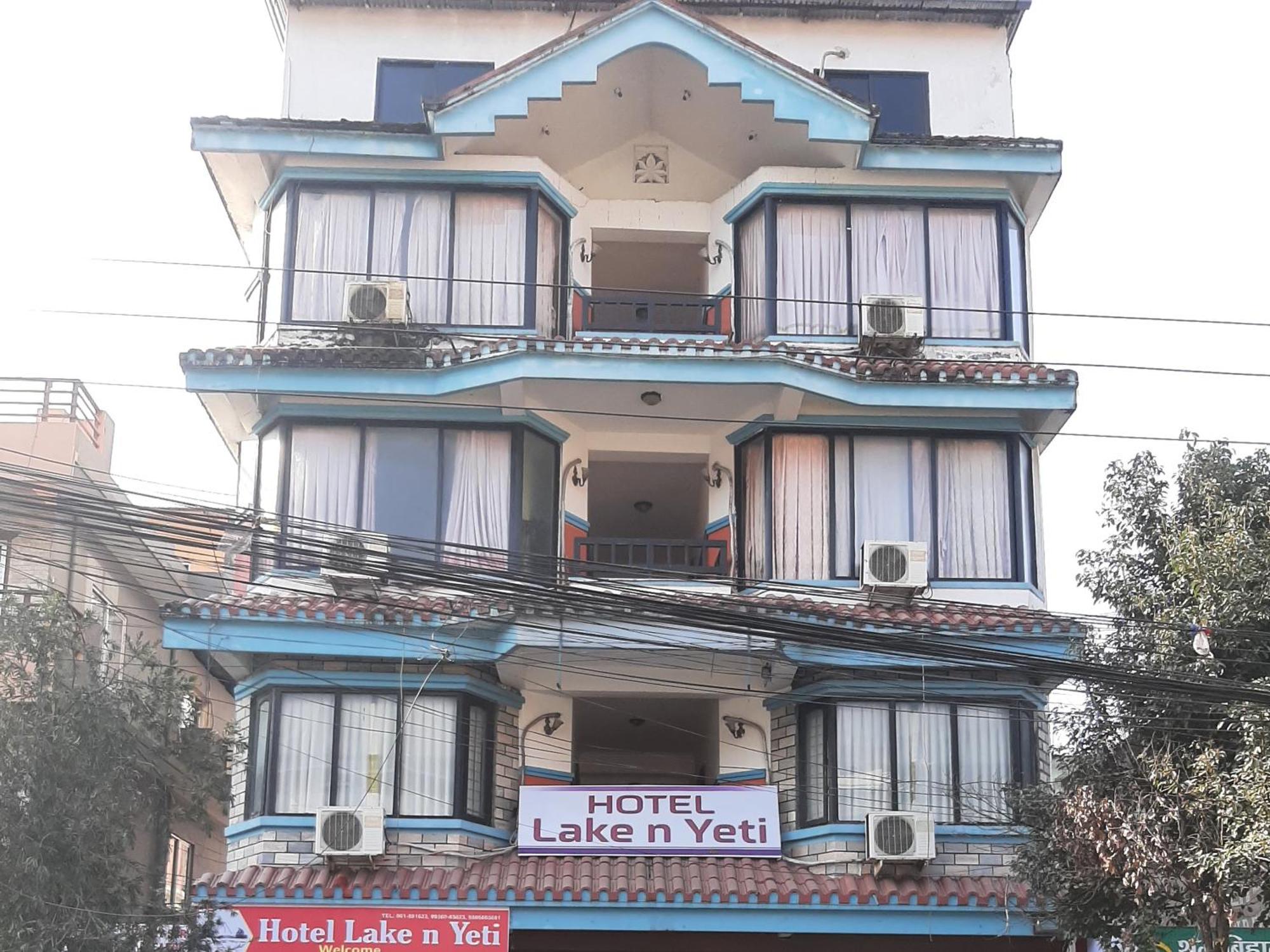 Hotel Lake N Yeti Pokhara Exteriör bild